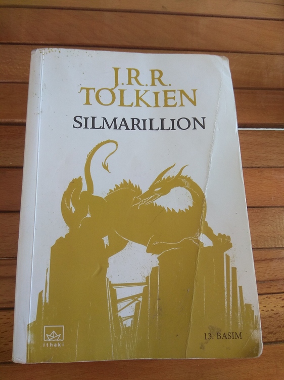 р. лучший перевод сильмариллиона. толкиен сильмариллион читать. сильмариллион обложка книги. сколько страниц в сильмариллионе.