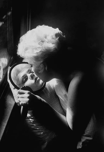 141230-kim-novak-02