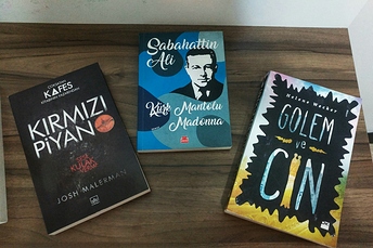 PicsArt_08-25-09.03.23