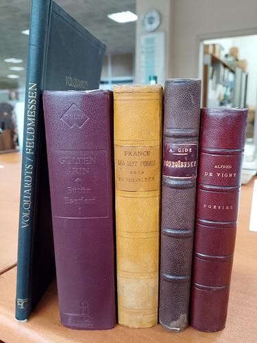 1000118469