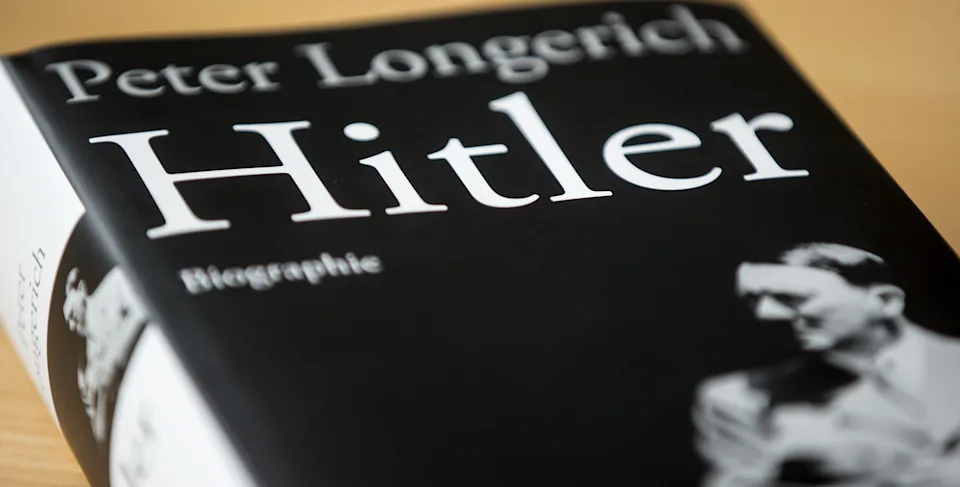 2015-11-06T231241Z_201875227_GF20000047083_RTRMADP_3_GERMANY-HITLER